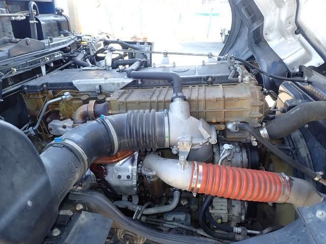 MITSUBISHI FUSOU SUPER GREAT 2017 Image 31