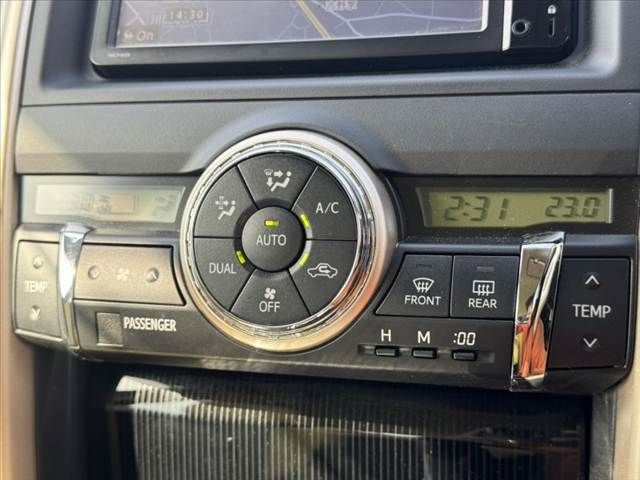 TOYOTA MARK X 2016 Image 31