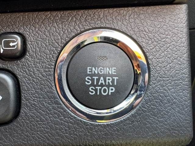 TOYOTA MARK X 2016 Image 31