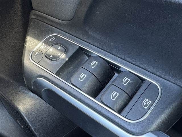 MERCEDES BENZ MERCEDES AMG GLB CLA 2021 Image 31