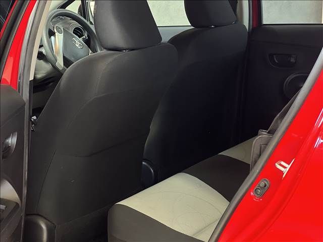 TOYOTA AQUA 2013 Image 31