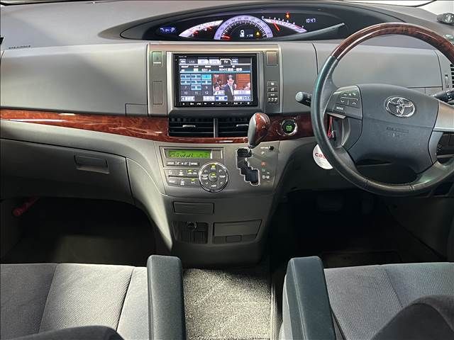 TOYOTA ESTIMA 2012 Image 31