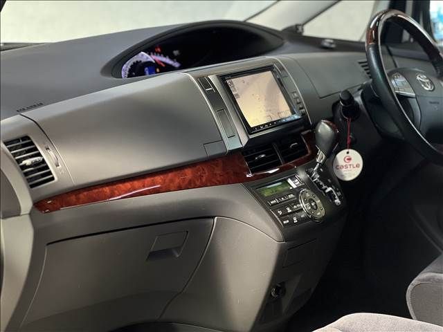 TOYOTA ESTIMA 2012 Image 31