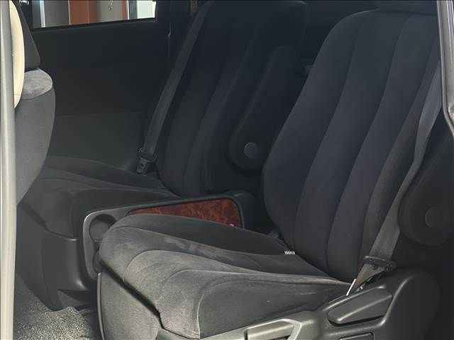 TOYOTA ESTIMA 2012 Image 31