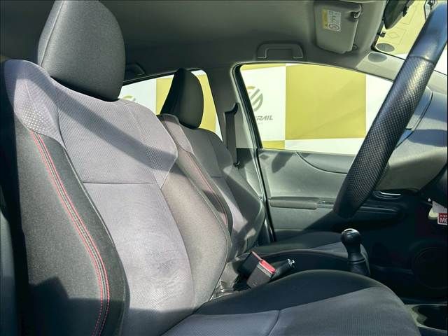 TOYOTA VITZ 2013 Image 31