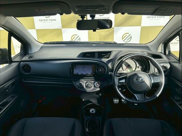 TOYOTA VITZ 2013 Image 31