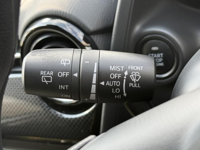 MAZDA DEMIO 4WD 2018 Image 31