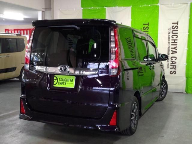 TOYOTA NOAH 2016 Image 31