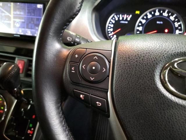 TOYOTA NOAH 2016 Image 31