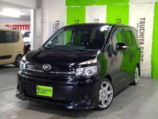 TOYOTA VOXY 2011 Image 31