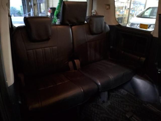 TOYOTA VOXY 2011 Image 31