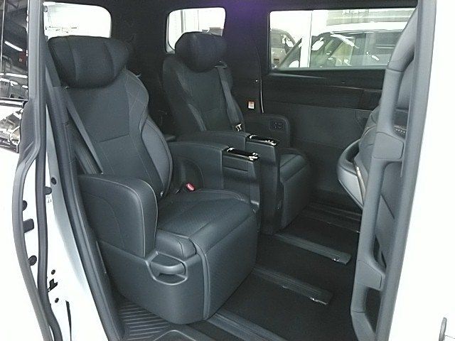 TOYOTA VELLFIRE 4WD 2025 Image 31