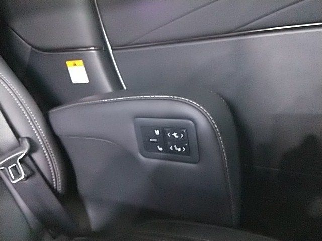 TOYOTA VELLFIRE 4WD 2025 Image 31