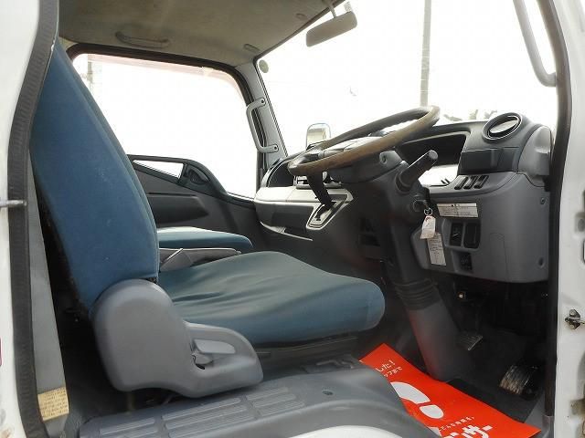 MITSUBISHI CANTER 2011 Image 31