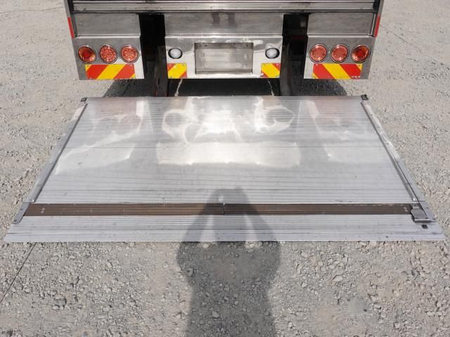 NISSAN DIESEL QUON 2013 Image 31