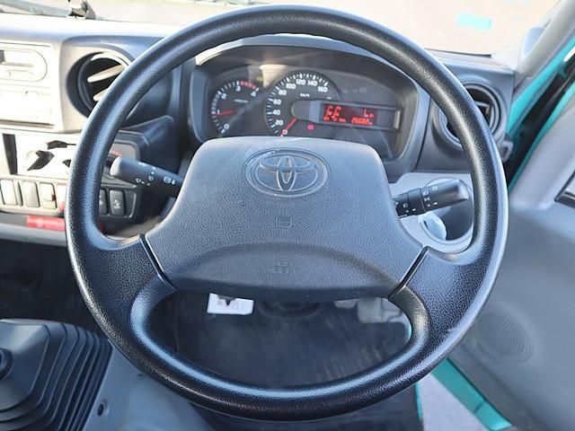 TOYOTA DYNA 2019 Image 31