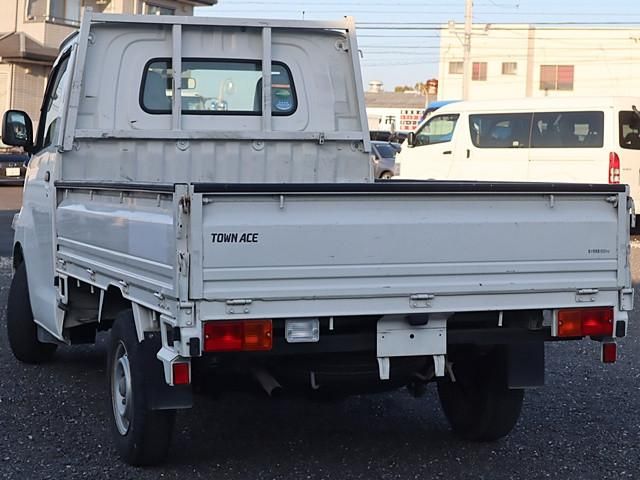 TOYOTA TOWNACE TRUCK 2WD 2016 Image 31