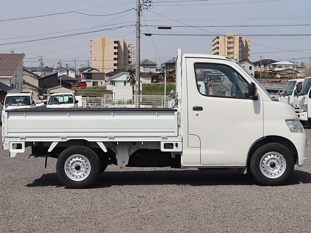 TOYOTA TOWNACE TRUCK 2WD 2016 Image 31