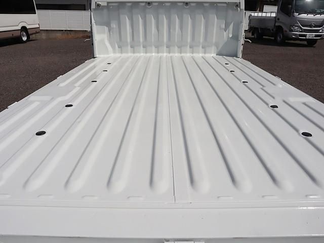 TOYOTA TOWNACE TRUCK 2WD 2016 Image 31