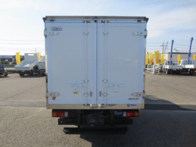 HINO DUTRO 2023 Image 31