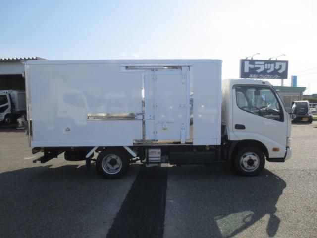 HINO DUTRO 2023 Image 31