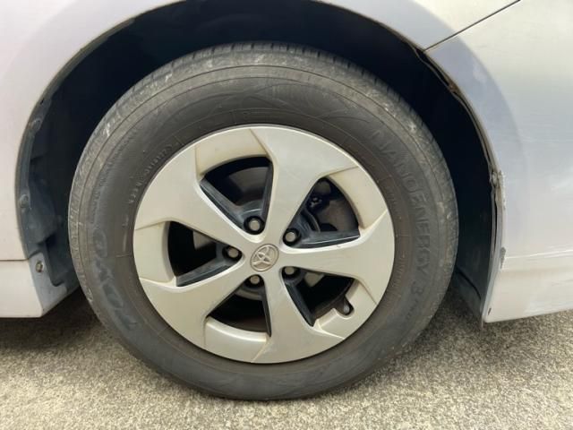 TOYOTA PRIUS 2014 Image 31