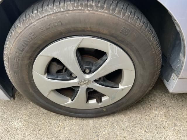 TOYOTA PRIUS 2014 Image 31