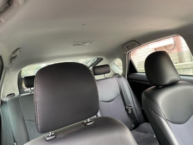 TOYOTA PRIUS 2014 Image 31