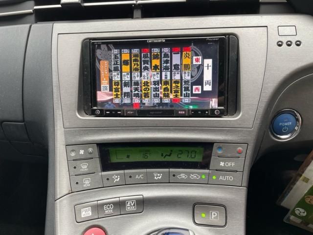 TOYOTA PRIUS 2014 Image 31