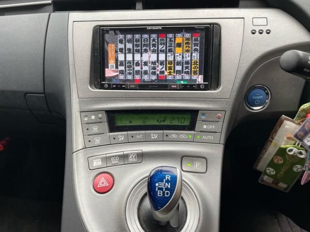 TOYOTA PRIUS 2014 Image 31