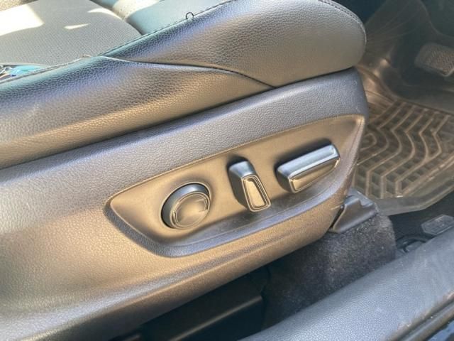 TOYOTA COROLLA CROSS HYBRID 2021 Image 31