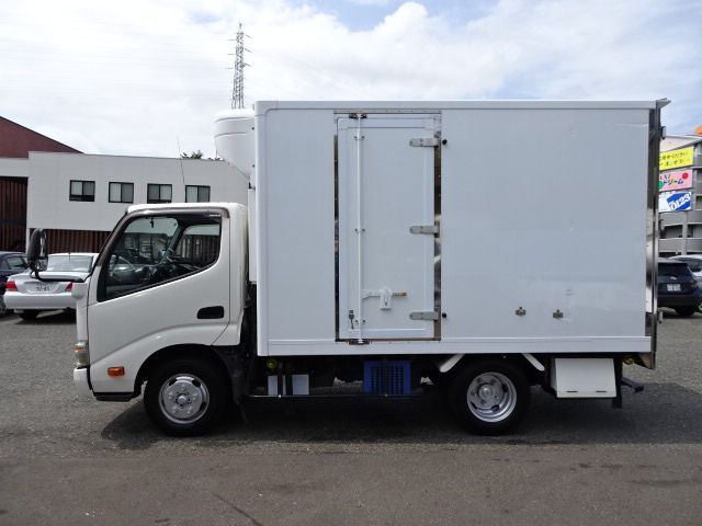 HINO DUTRO 2014 Image 31