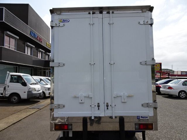 HINO DUTRO 2014 Image 31