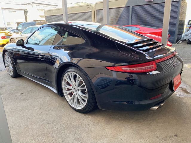 PORSCHE 911 2013 Image 31