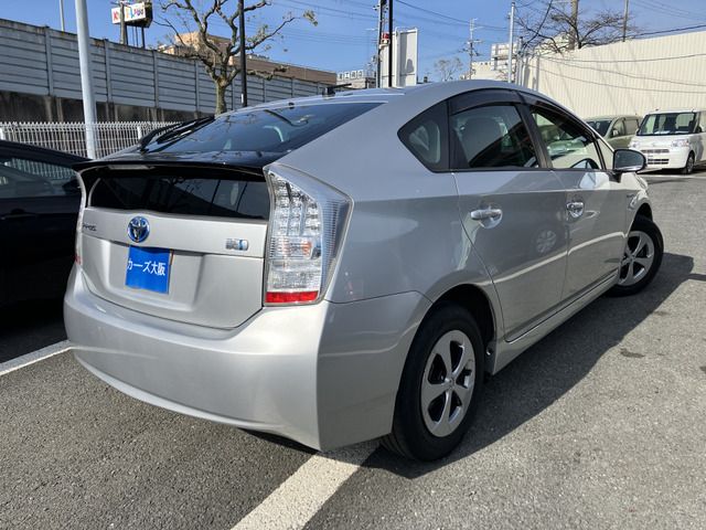 TOYOTA PRIUS 2010 Image 31