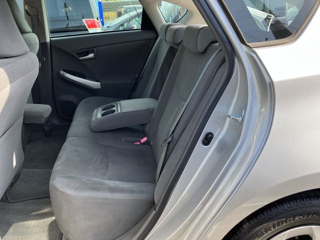 TOYOTA PRIUS 2010 Image 31