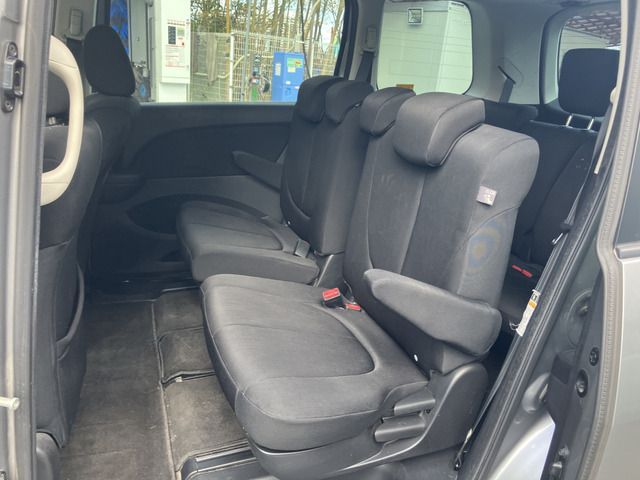 MAZDA BIANTE 2013 Image 31