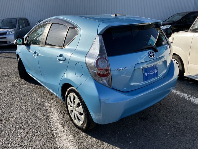 TOYOTA AQUA 2012 Image 31