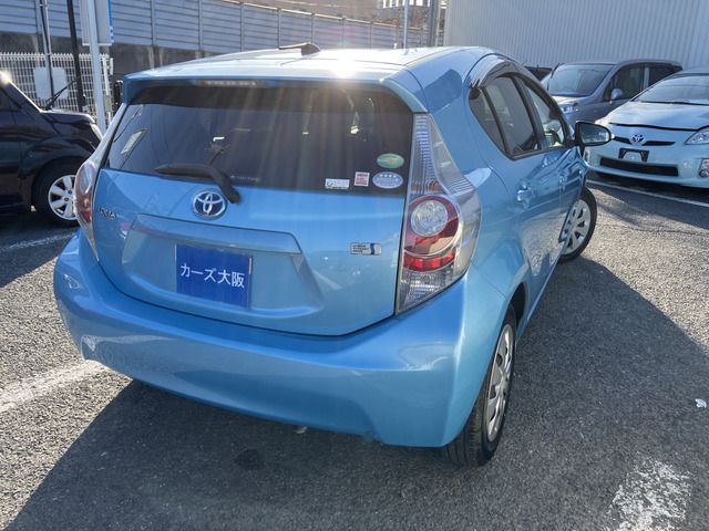 TOYOTA AQUA 2012 Image 31