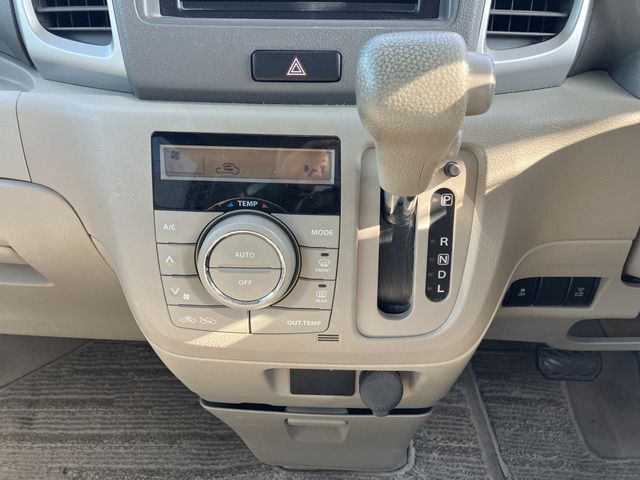 SUZUKI SPACIA 2015 Image 31