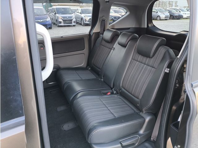 HONDA FREED PLUS 2016 Image 31