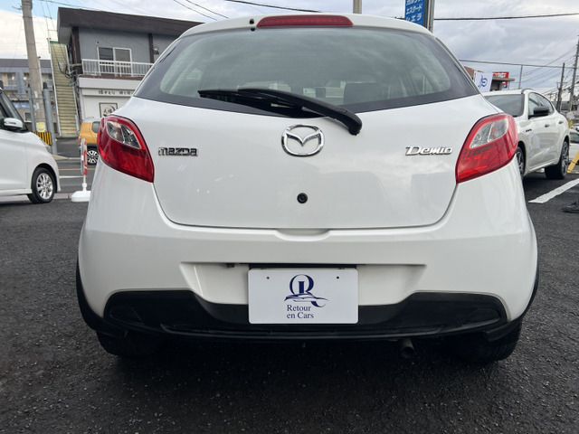 MAZDA DEMIO 2011 Image 31