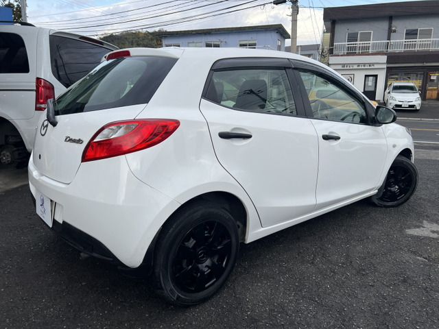 MAZDA DEMIO 2011 Image 31