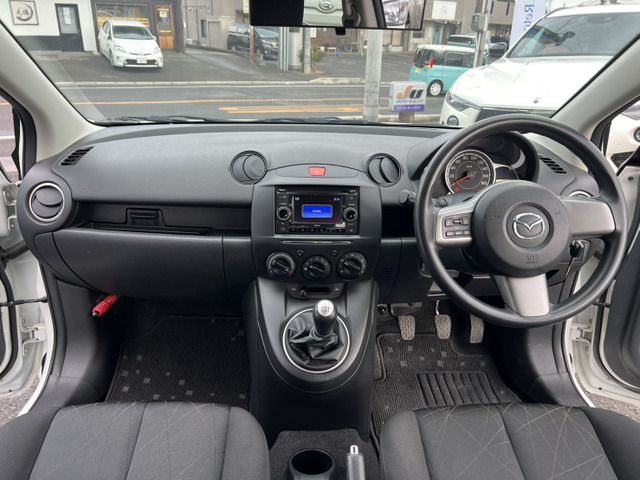MAZDA DEMIO 2011 Image 31