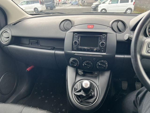 MAZDA DEMIO 2011 Image 31