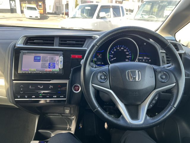 HONDA FIT HYBRID 2015 Image 31