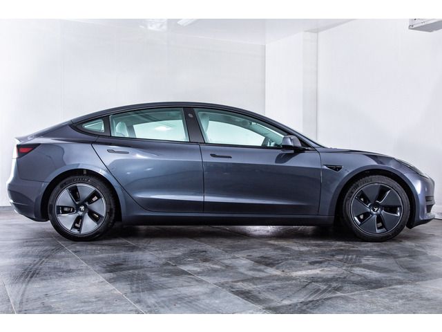 TESLA MODEL 3 2021 Image 31
