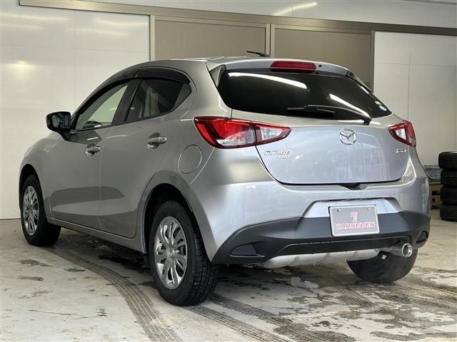 MAZDA DEMIO 4WD 2015 Image 31