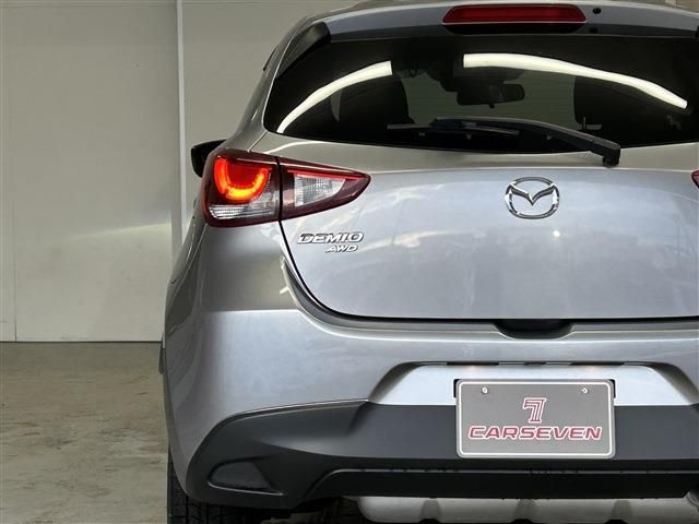 MAZDA DEMIO 4WD 2015 Image 31