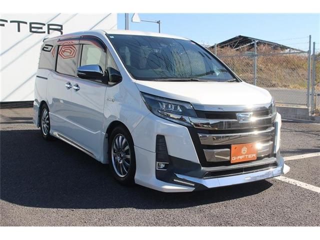 TOYOTA NOAH HYBRID 2017 Image 31